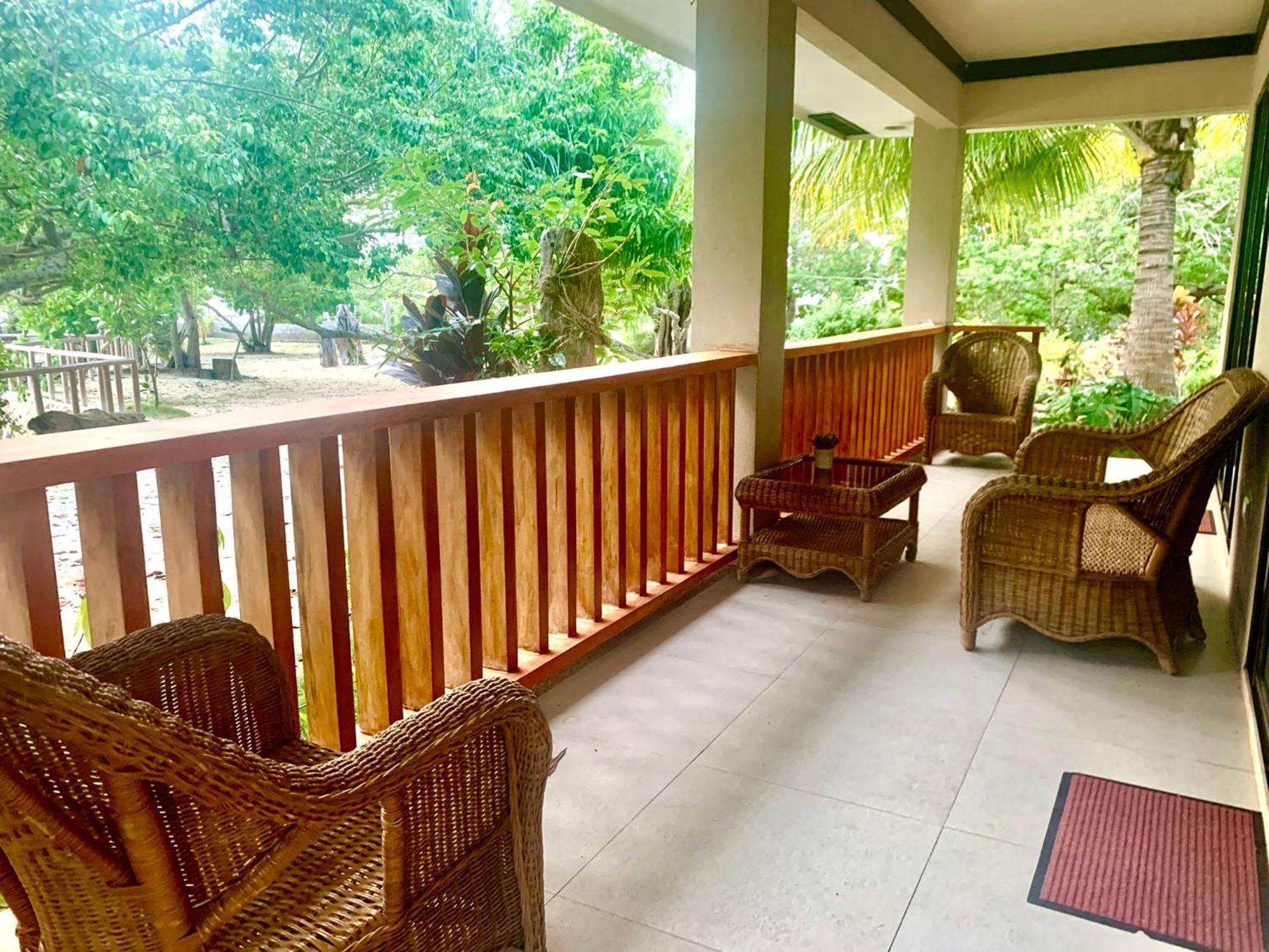 Adayo Cove Resort Siquijor Kültér fotó